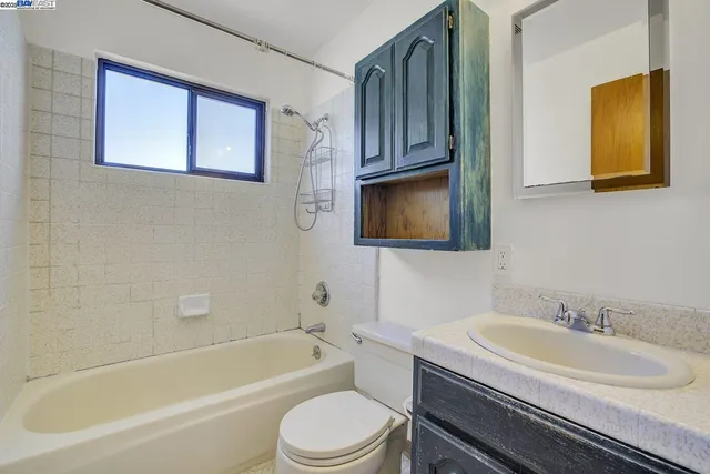 $1,175,000 | 20009 Catalina Drive, Castro Valley, CA 94546