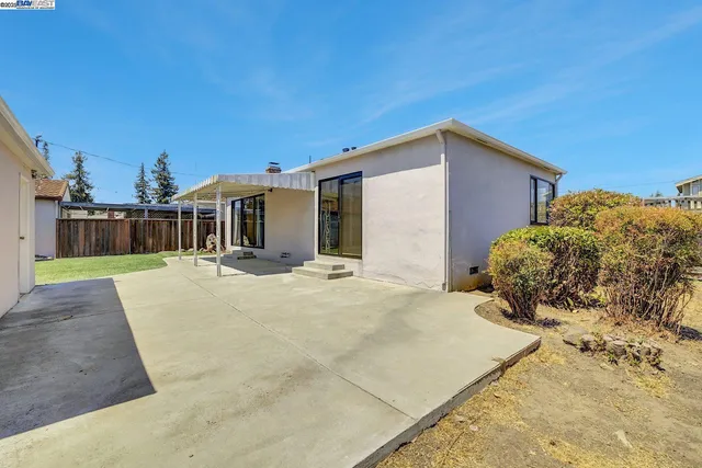 $1,175,000 | 20009 Catalina Drive, Castro Valley, CA 94546