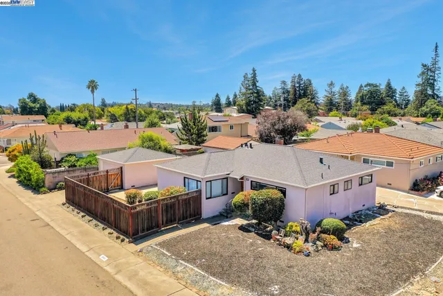 $1,175,000 | 20009 Catalina Drive, Castro Valley, CA 94546