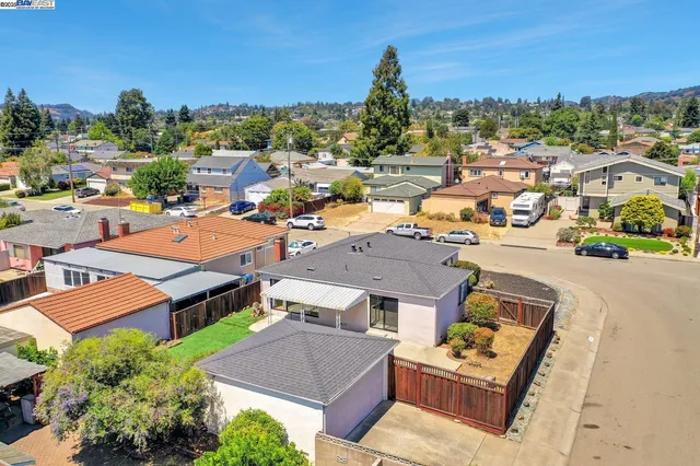 $1,175,000 | 20009 Catalina Drive, Castro Valley, CA 94546