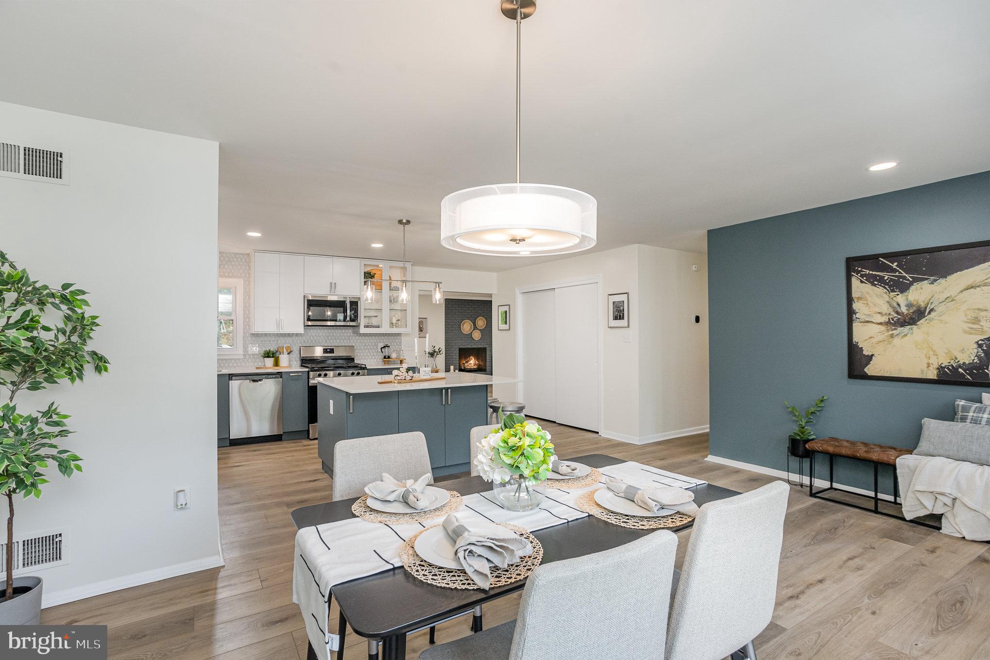 7315 Castle Road Manassas, VA 20109 - Photo 7 of 27 Kitchen/Dinning Room