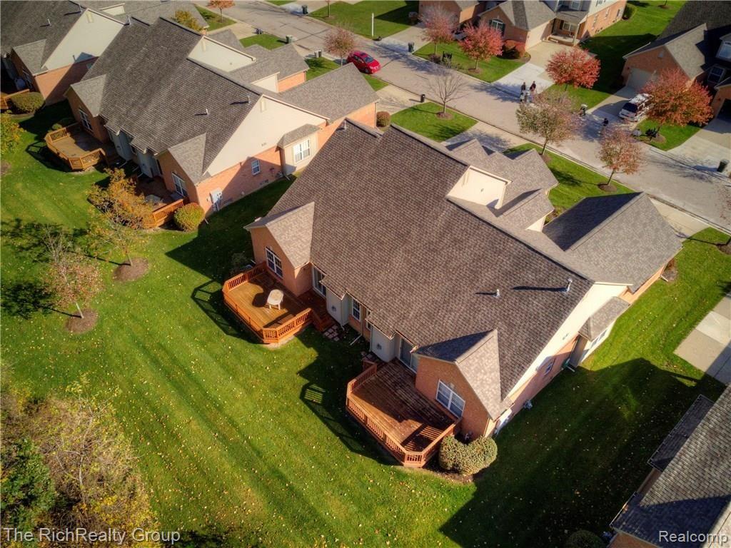 560 Cherry Grove Road Canton, MI 48188 - Photo 11 of 69 11_fb9.jpg
