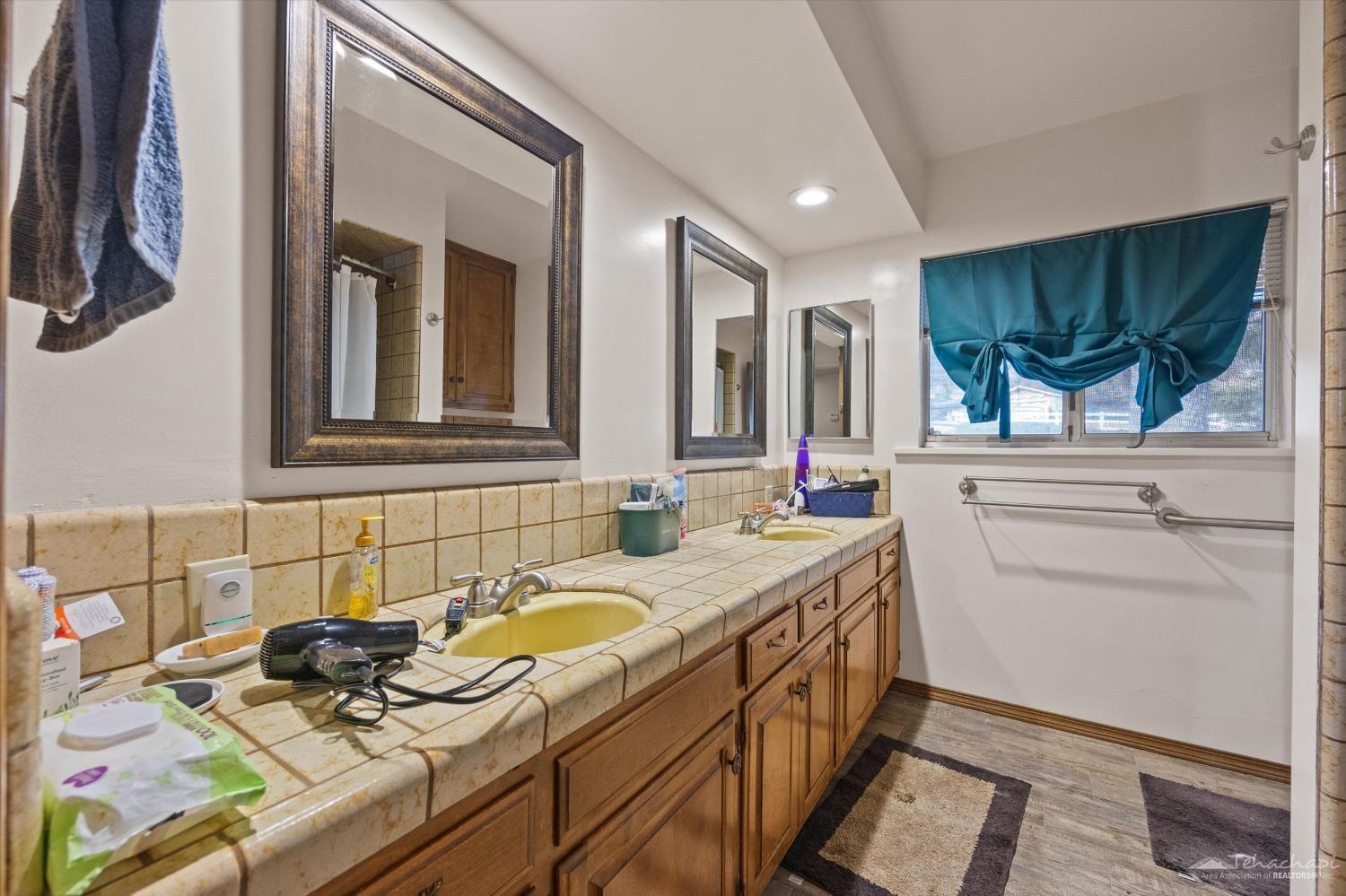 20864 Old Town Road Tehachapi, CA 93561 - Photo 36 of 49 Gallery Image 36