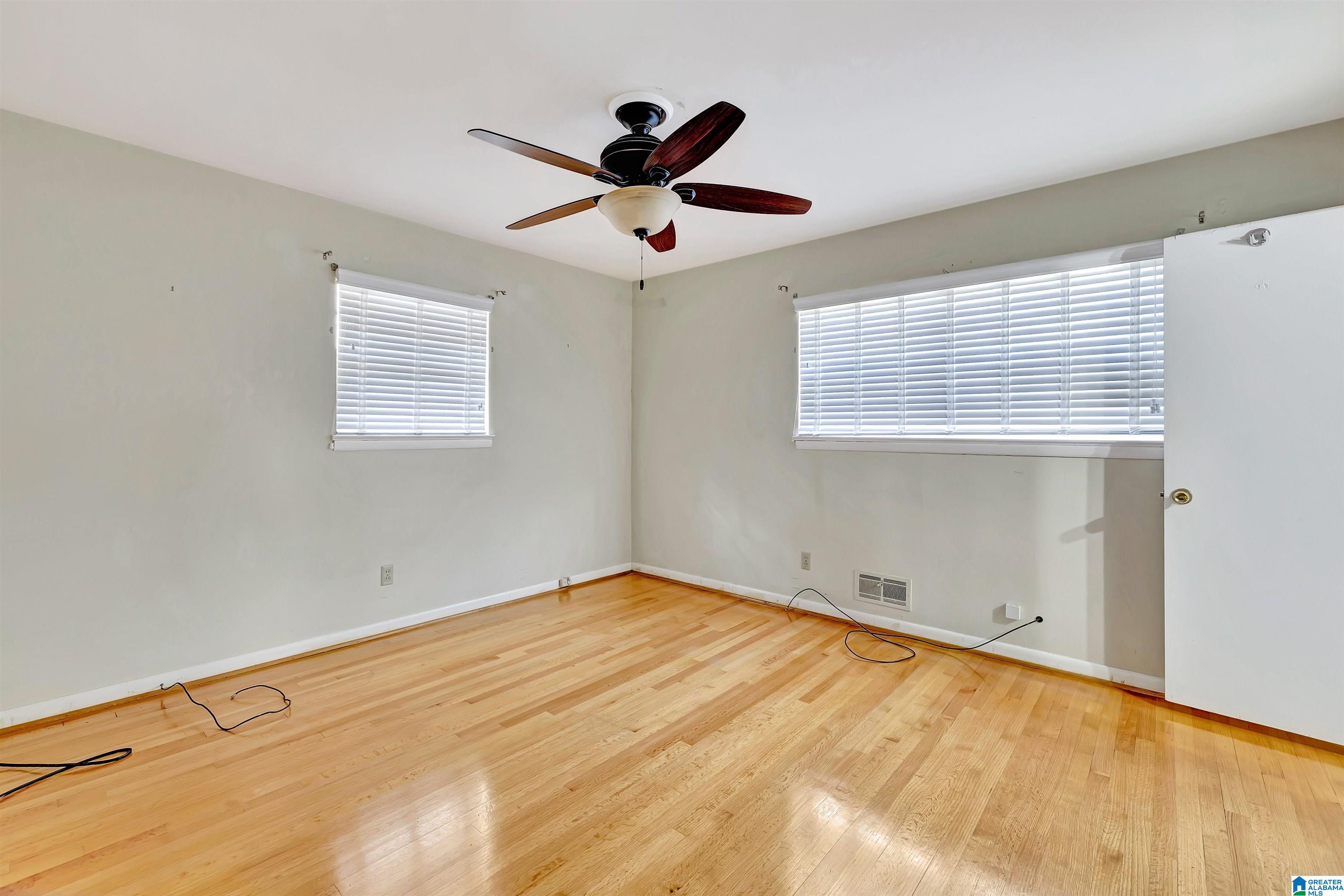 924 Martinwood Road Birmingham, AL 35235 - Photo 20 of 35