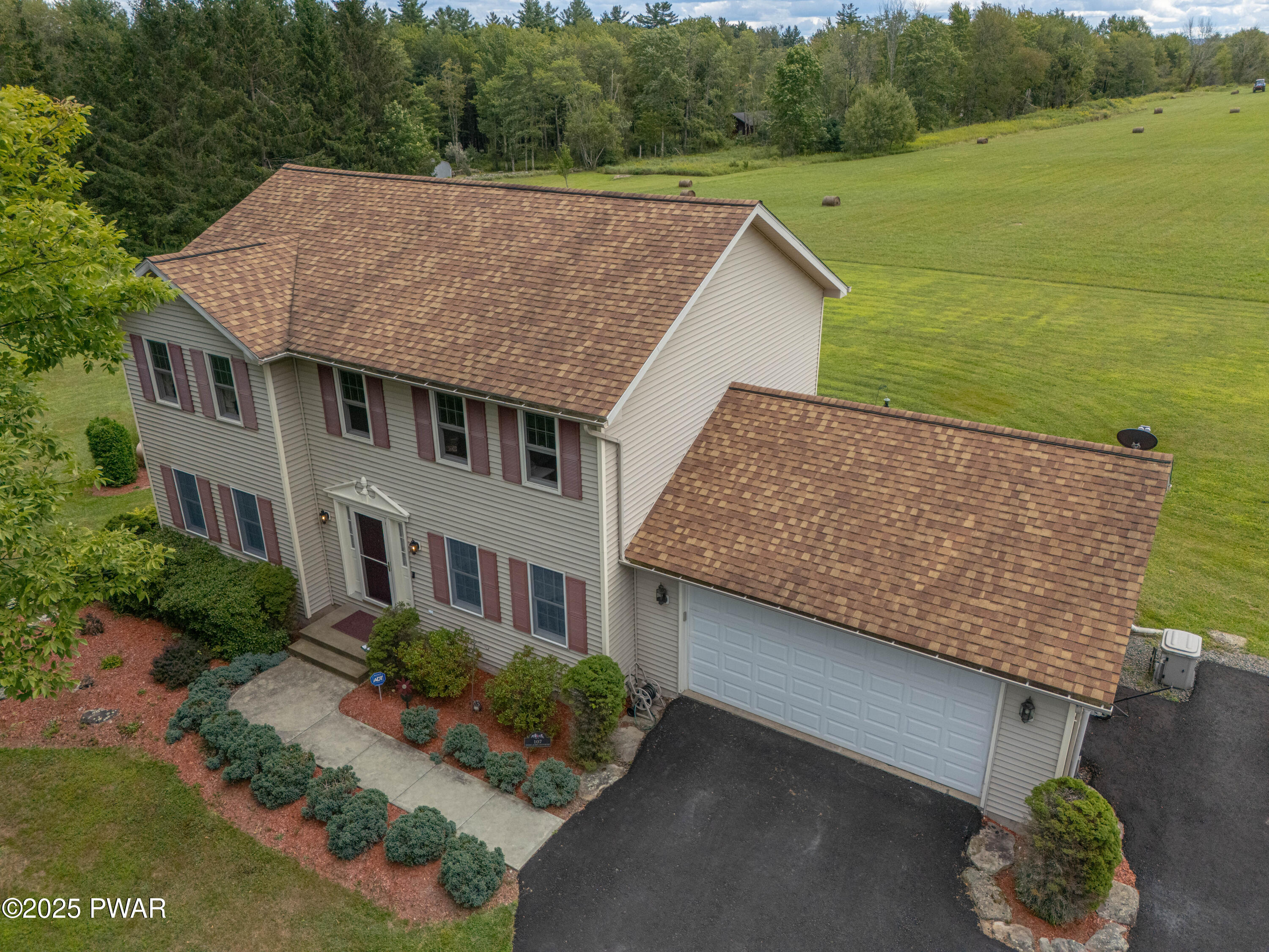 107 Deer Laurel Estate Road Lake Ariel, PA 18436 - Photo 46 of 55 DJI_20250826141627_0016_D