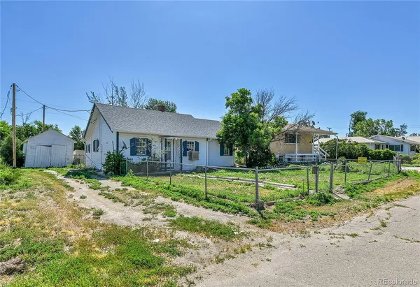 $99,995 | 444 3rd Avenue, Deer Trail, CO 80105