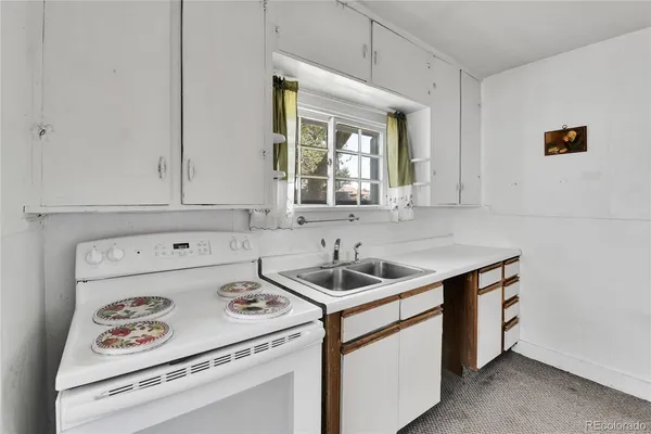 $99,995 | 444 3rd Avenue, Deer Trail, CO 80105