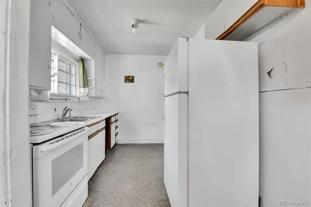 $140,000 | 444 3rd Avenue, Deer Trail, CO 80105