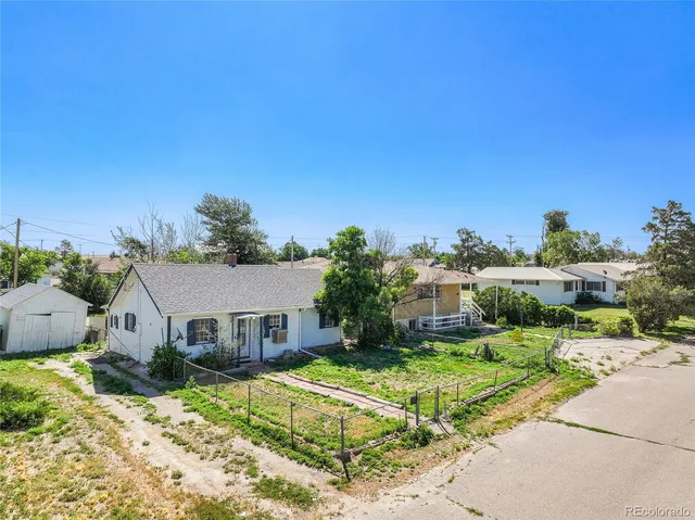 $140,000 | 444 3rd Avenue, Deer Trail, CO 80105