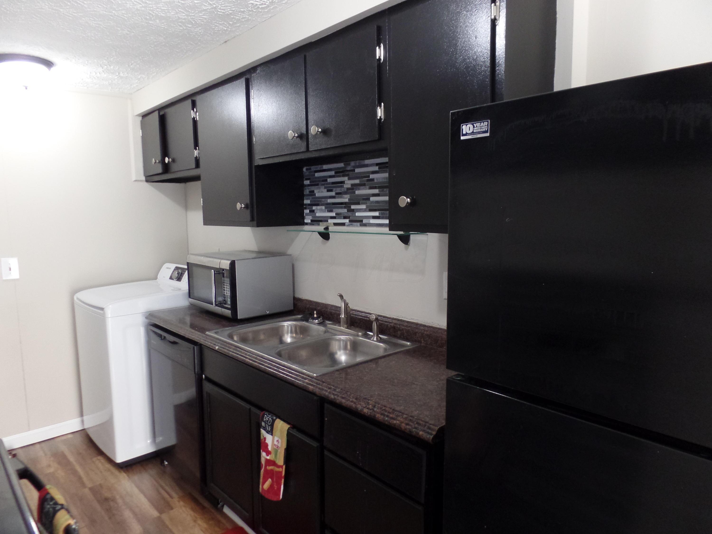 662 Cherry Ridge Road, Unit A Columbus, OH 43228 - Photo 10 of 17