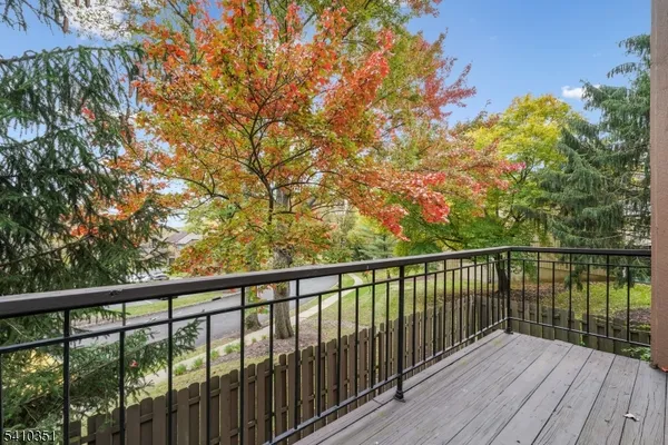 $3,900 | 6 Sycamore Lane, Morristown, NJ 07960