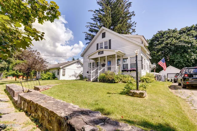 $159,900 | 124 East Boulevard, Gloversville, NY 12078