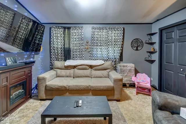 $159,900 | 124 East Boulevard, Gloversville, NY 12078