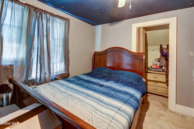 $159,900 | 124 East Boulevard, Gloversville, NY 12078