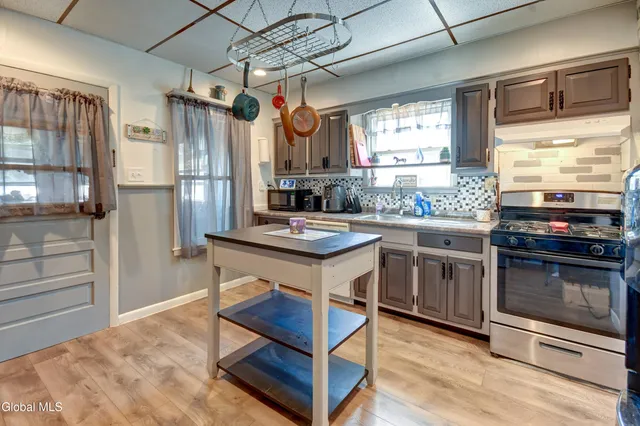 $159,900 | 124 East Boulevard, Gloversville, NY 12078