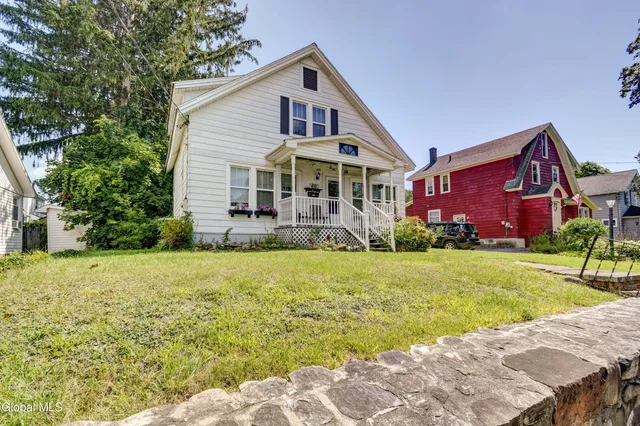 $159,900 | 124 East Boulevard, Gloversville, NY 12078