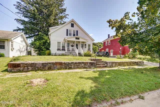 $159,900 | 124 East Boulevard, Gloversville, NY 12078