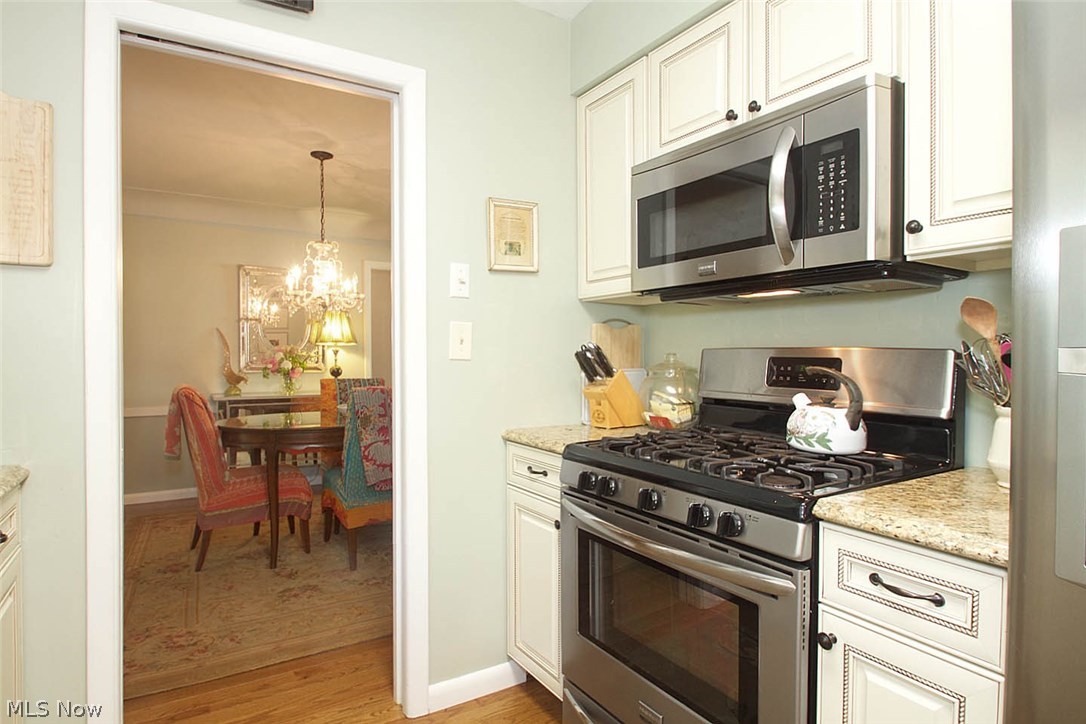5658 Faraday Road Lyndhurst, OH 44124 - Photo 7 of 20 Gallery Image 7
