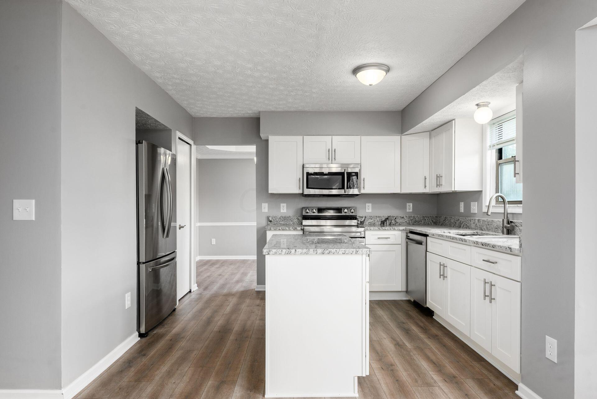 3127 Crossgate Road Columbus, OH 43232 - Photo 12 of 42 Gallery Image 12