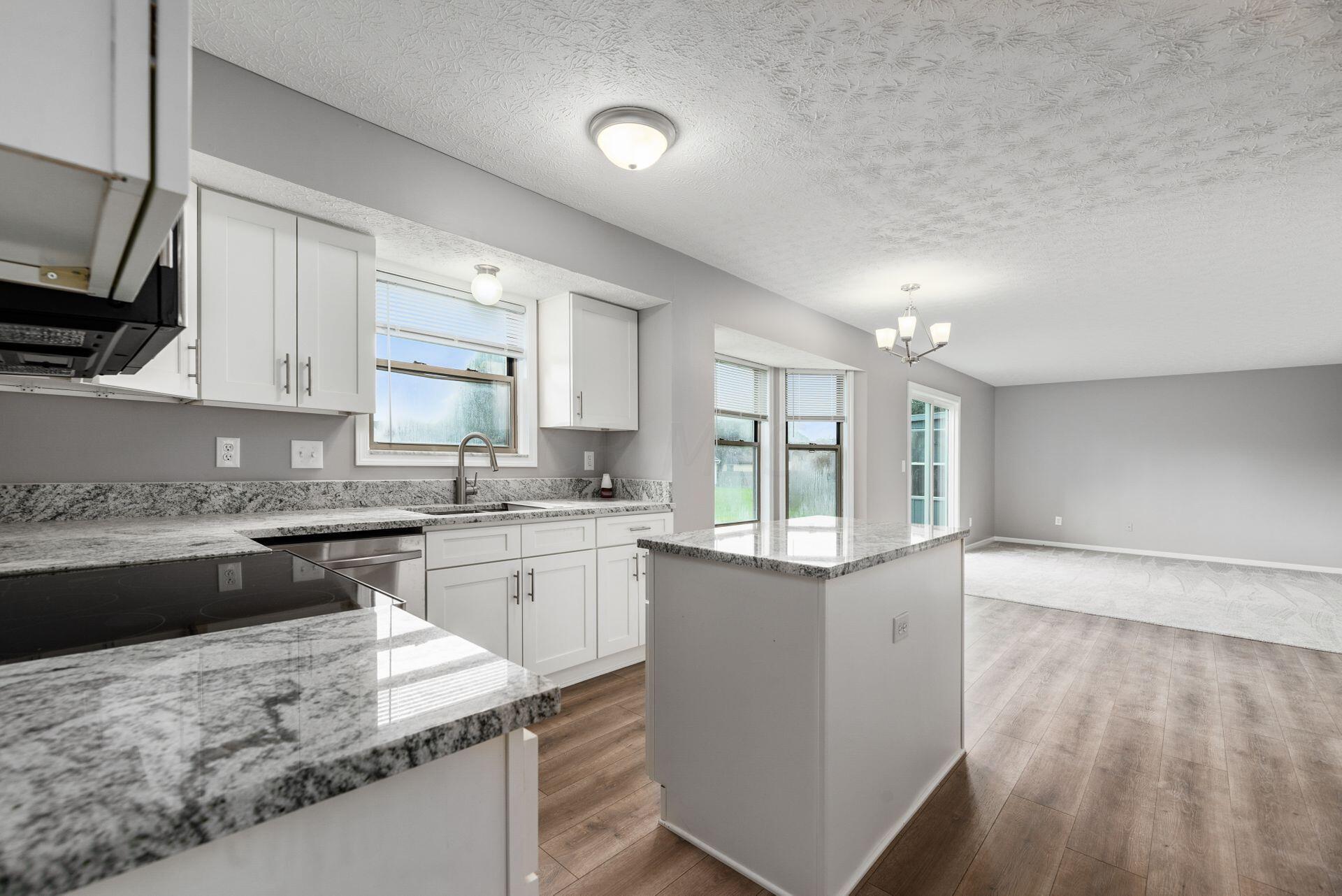 3127 Crossgate Road Columbus, OH 43232 - Photo 13 of 42 Gallery Image 13