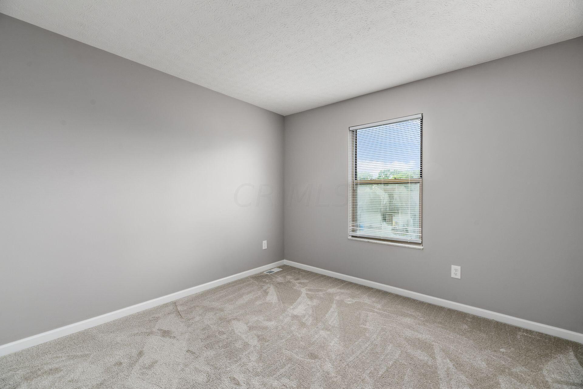 3127 Crossgate Road Columbus, OH 43232 - Photo 31 of 42 Gallery Image 31