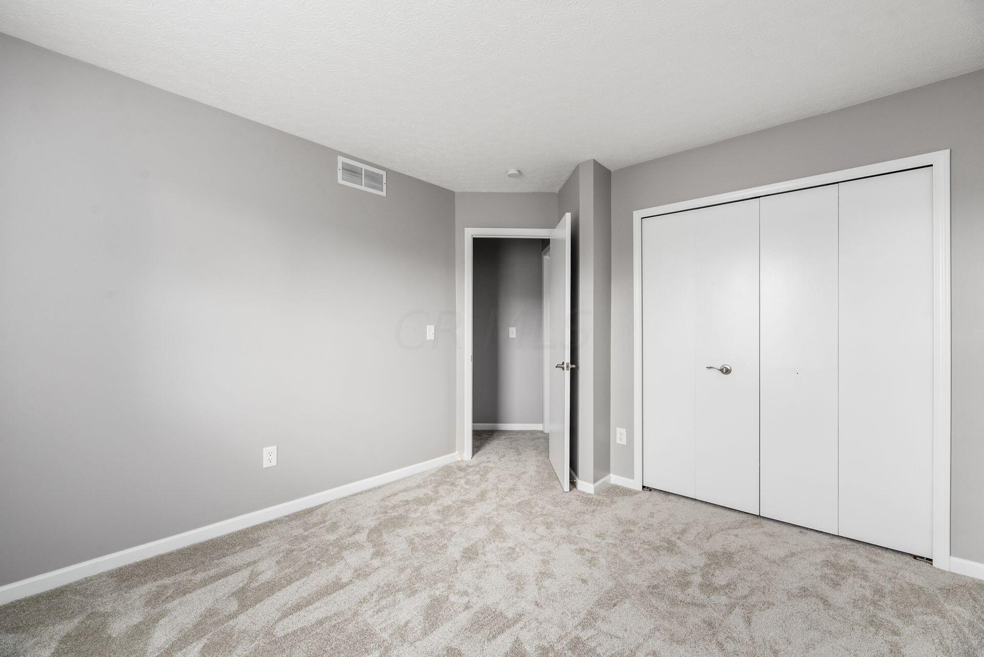 3127 Crossgate Road Columbus, OH 43232 - Photo 33 of 42 Gallery Image 33