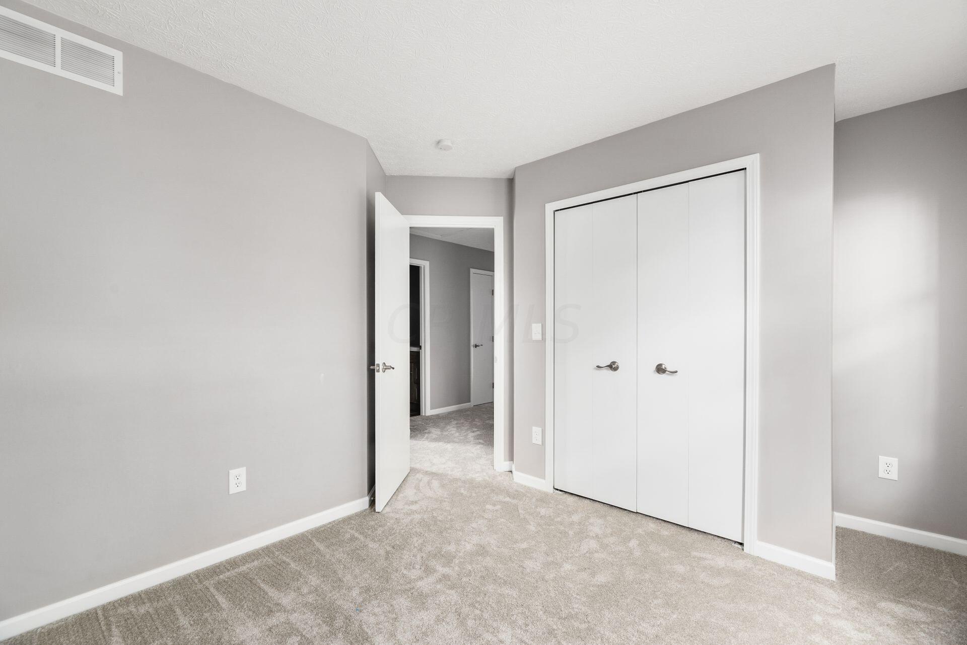 3127 Crossgate Road Columbus, OH 43232 - Photo 36 of 42 Gallery Image 36