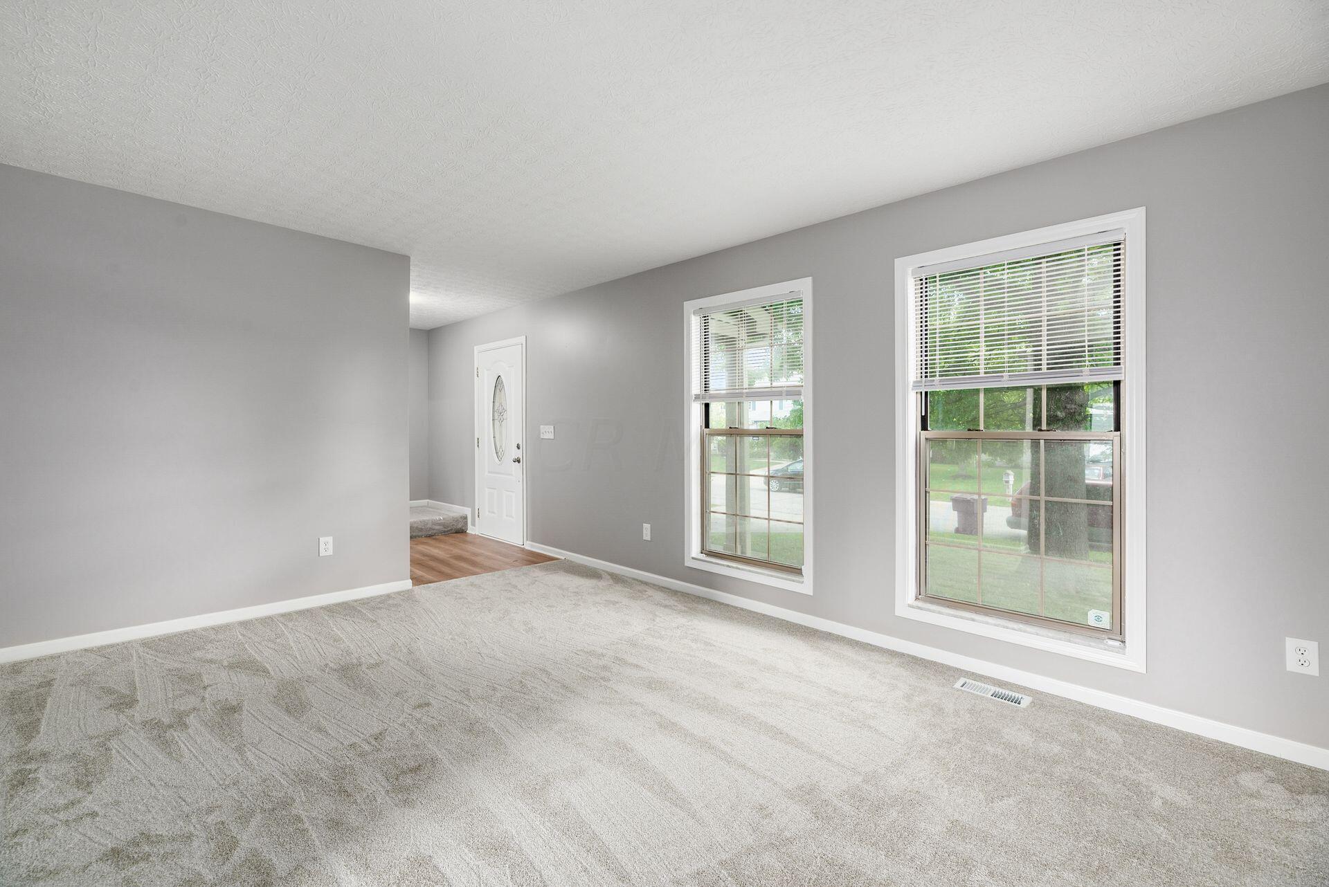 3127 Crossgate Road Columbus, OH 43232 - Photo 6 of 42 Gallery Image 6