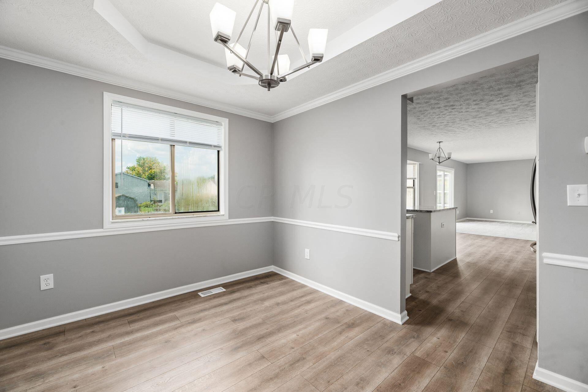 3127 Crossgate Road Columbus, OH 43232 - Photo 7 of 42 Gallery Image 7