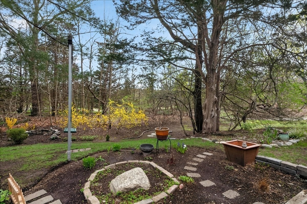 18 Beal's Cove Road, Unit F Hingham, MA 02043 - Photo 20 of 27