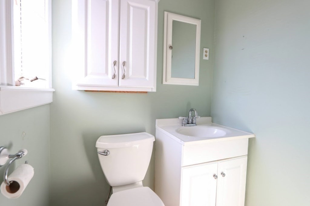 33 Eden Road Framingham, MA 01702 - Photo 17 of 28 Gallery Image 17