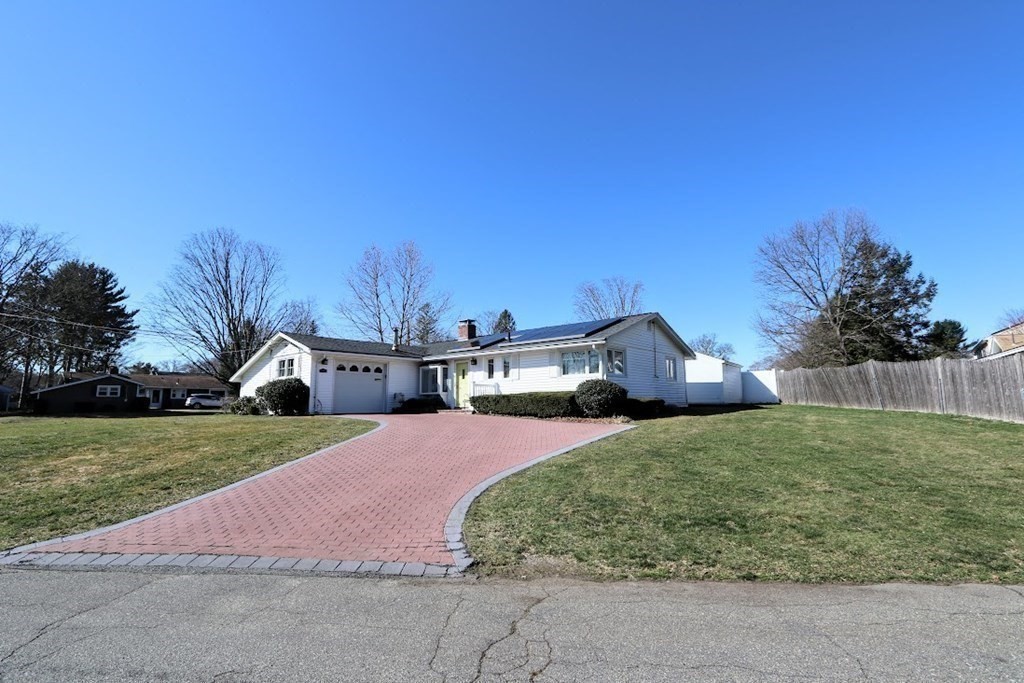 33 Eden Road Framingham, MA 01702 - Photo 7 of 28 Gallery Image 7