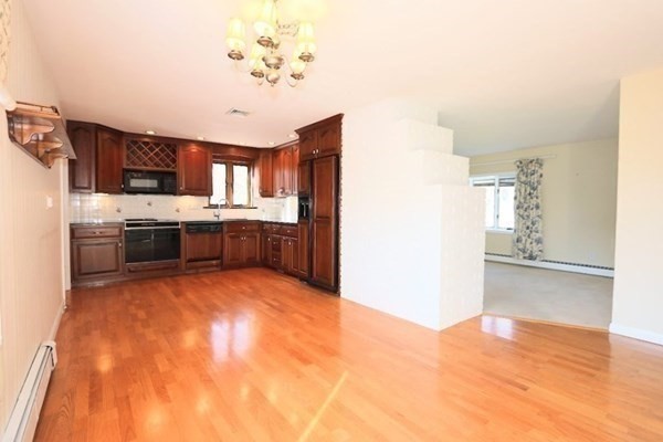 33 Eden Road Framingham, MA 01702 - Photo 10 of 28 Gallery Image 10