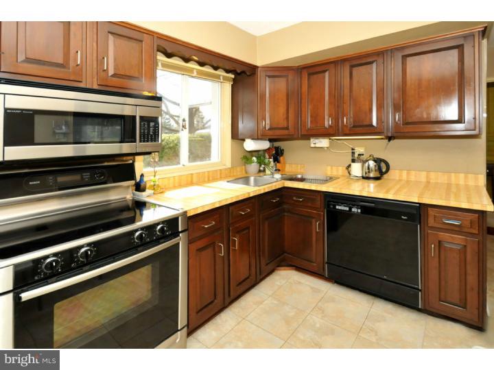 413 Atwood Road Glenside, PA 19038 - Photo 9 of 15 Kitchen