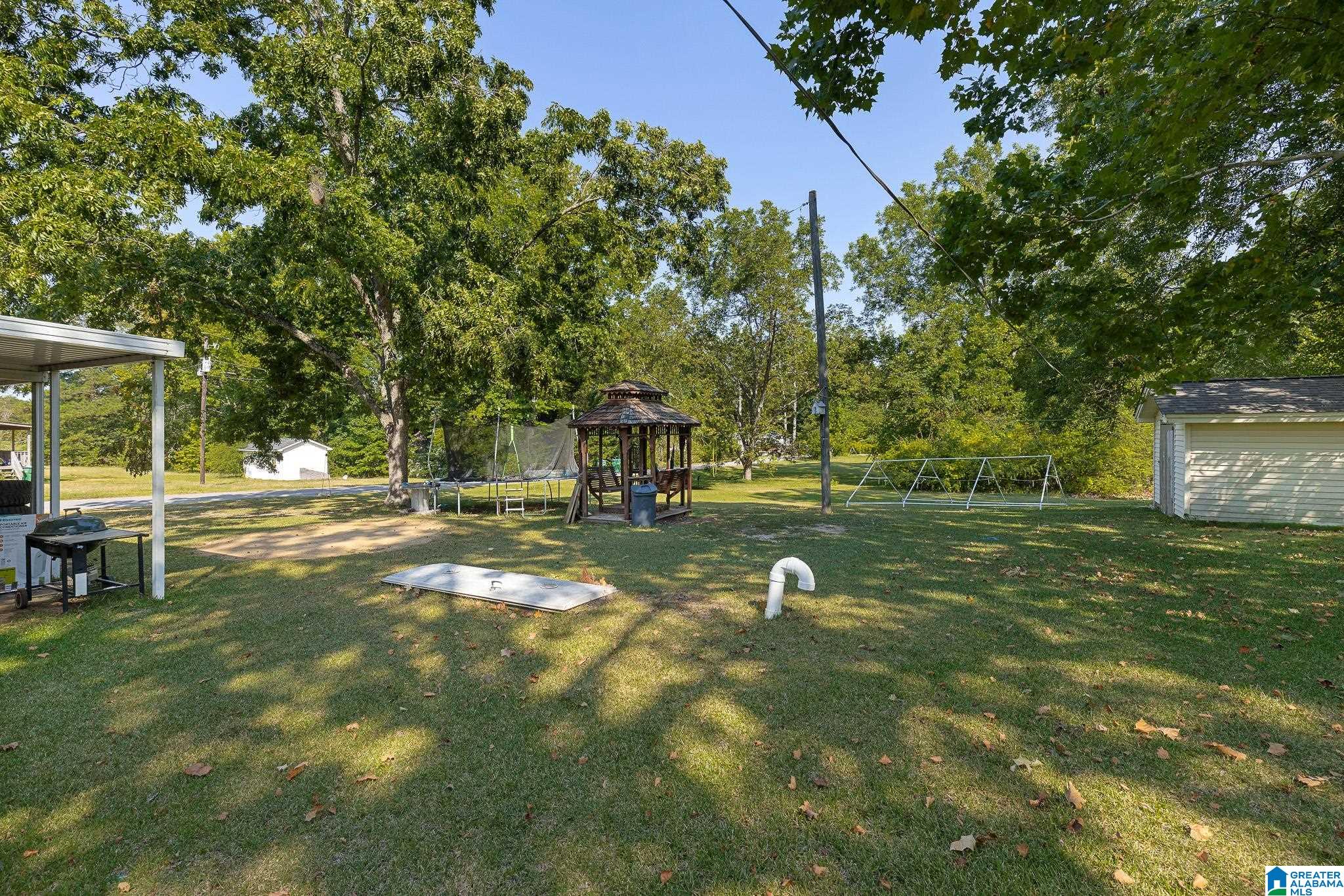 102 Smith Road Jemison, AL 35085 - Photo 9 of 26