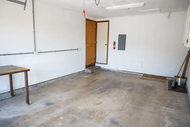 $120,000 | 1414 South Shores, Unit 1414, Sullivan, IL 61951