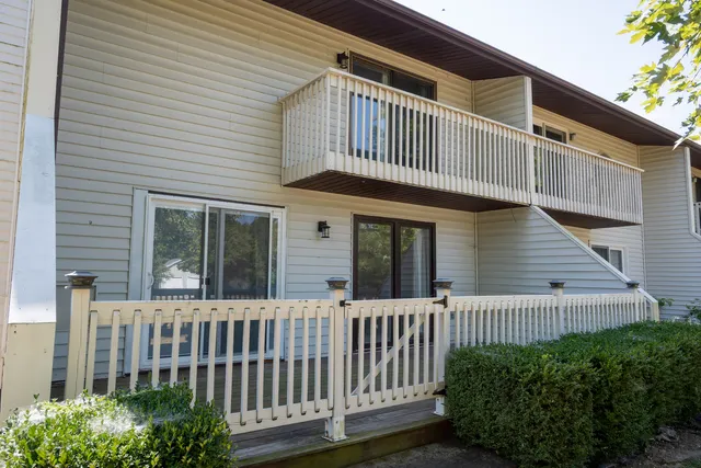 $120,000 | 1414 South Shores, Unit 1414, Sullivan, IL 61951