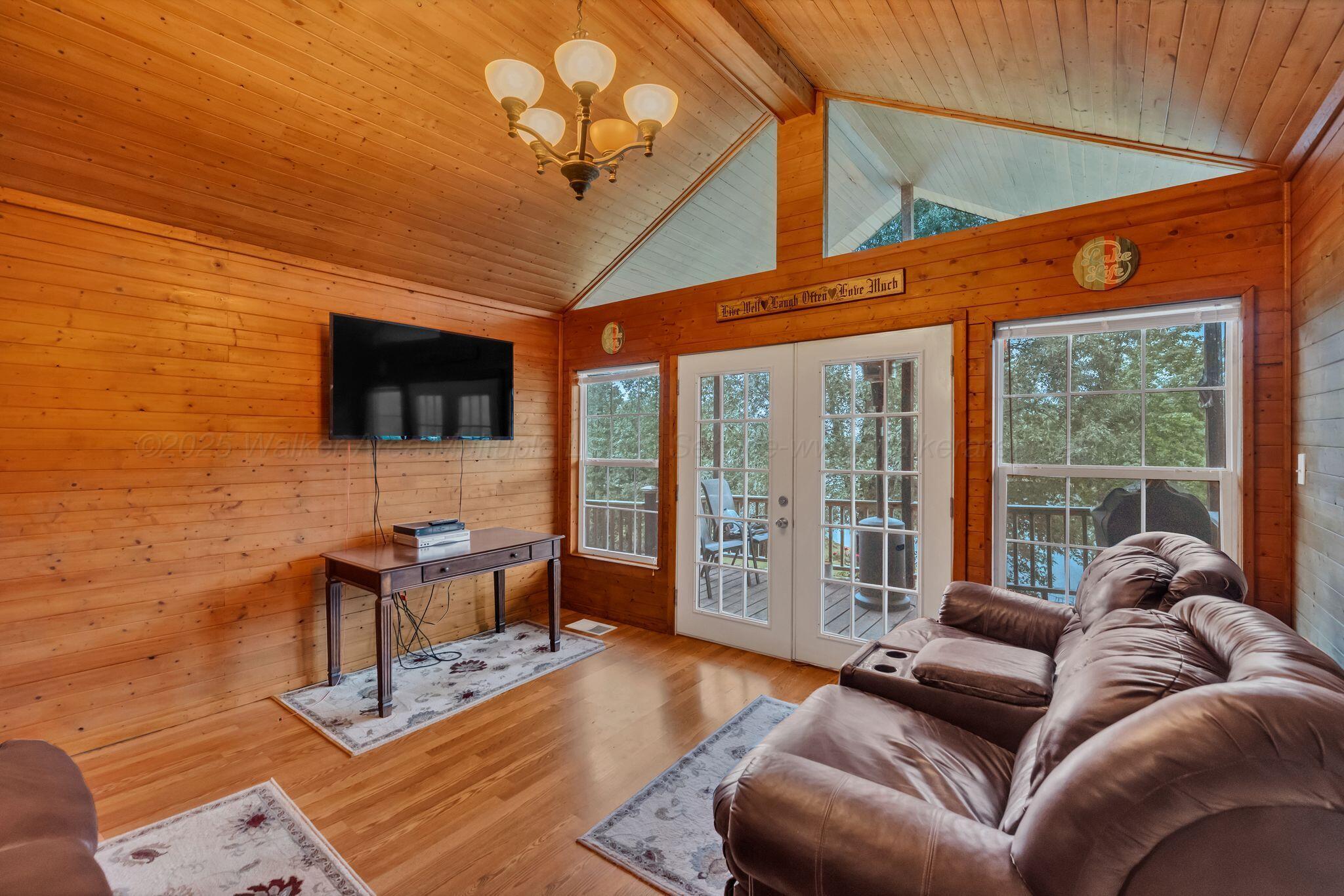 389 Eagles Point Road Double Springs, AL 35553 - Photo 7 of 25 Living