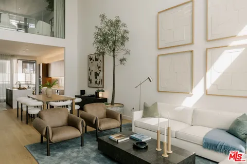 $3,745,000 | 702 North Doheny Drive, Unit TH8, West Hollywood, CA 90069