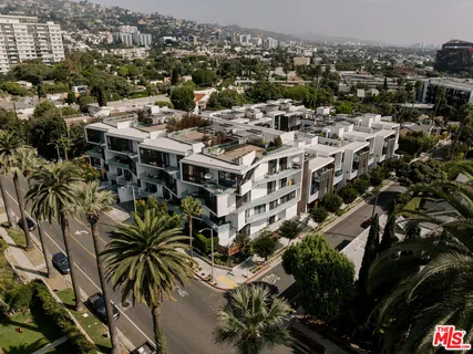 $3,745,000 | 702 North Doheny Drive, Unit TH8, West Hollywood, CA 90069