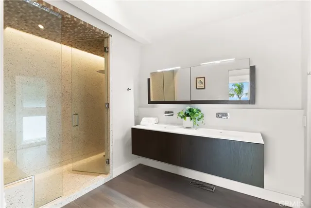 $4,650,000 | 766 Pelican Drive, Laguna Beach, CA 92651