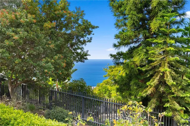$4,650,000 | 766 Pelican Drive, Laguna Beach, CA 92651