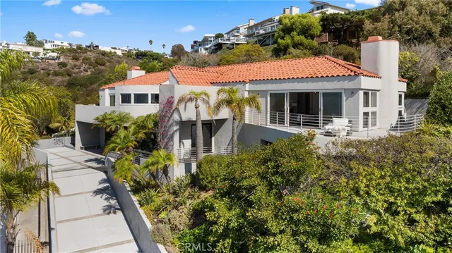 $4,650,000 | 766 Pelican Drive, Laguna Beach, CA 92651