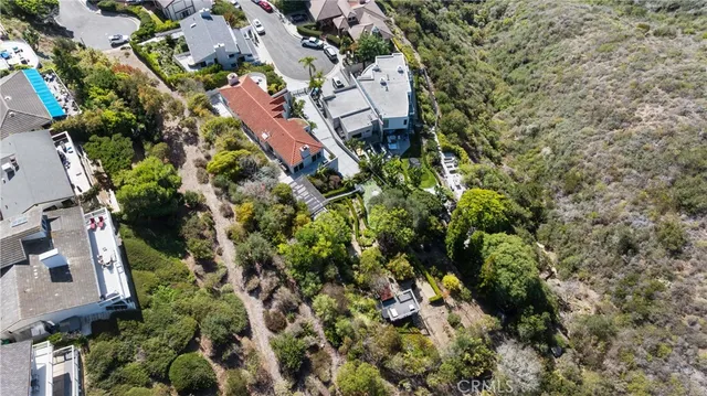 $4,650,000 | 766 Pelican Drive, Laguna Beach, CA 92651