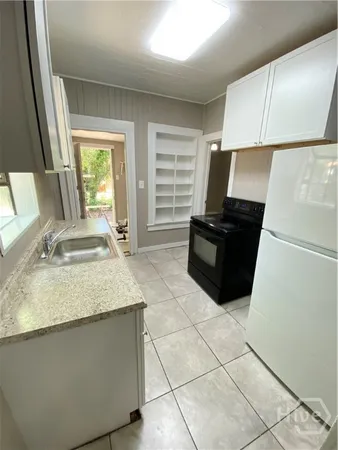 $1,500 | 1110 New Jersey Avenue, Savannah, GA 31404