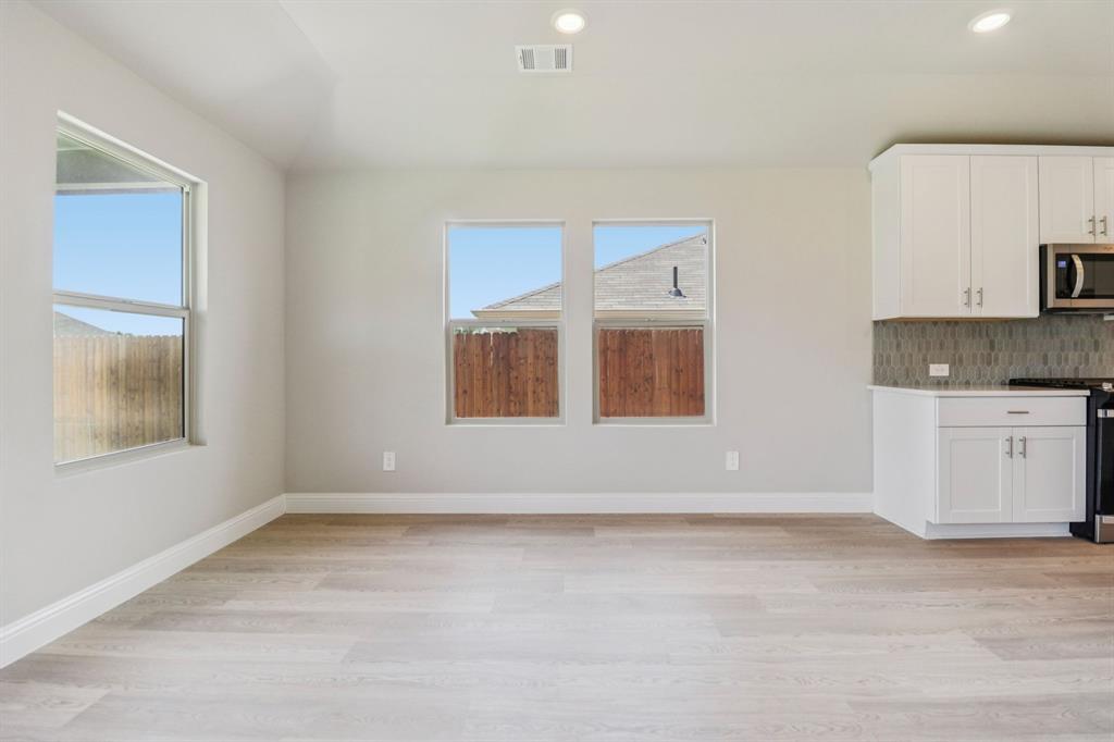 2219 Rannoch Street Sherman, TX 75092 - Photo 13 of 32