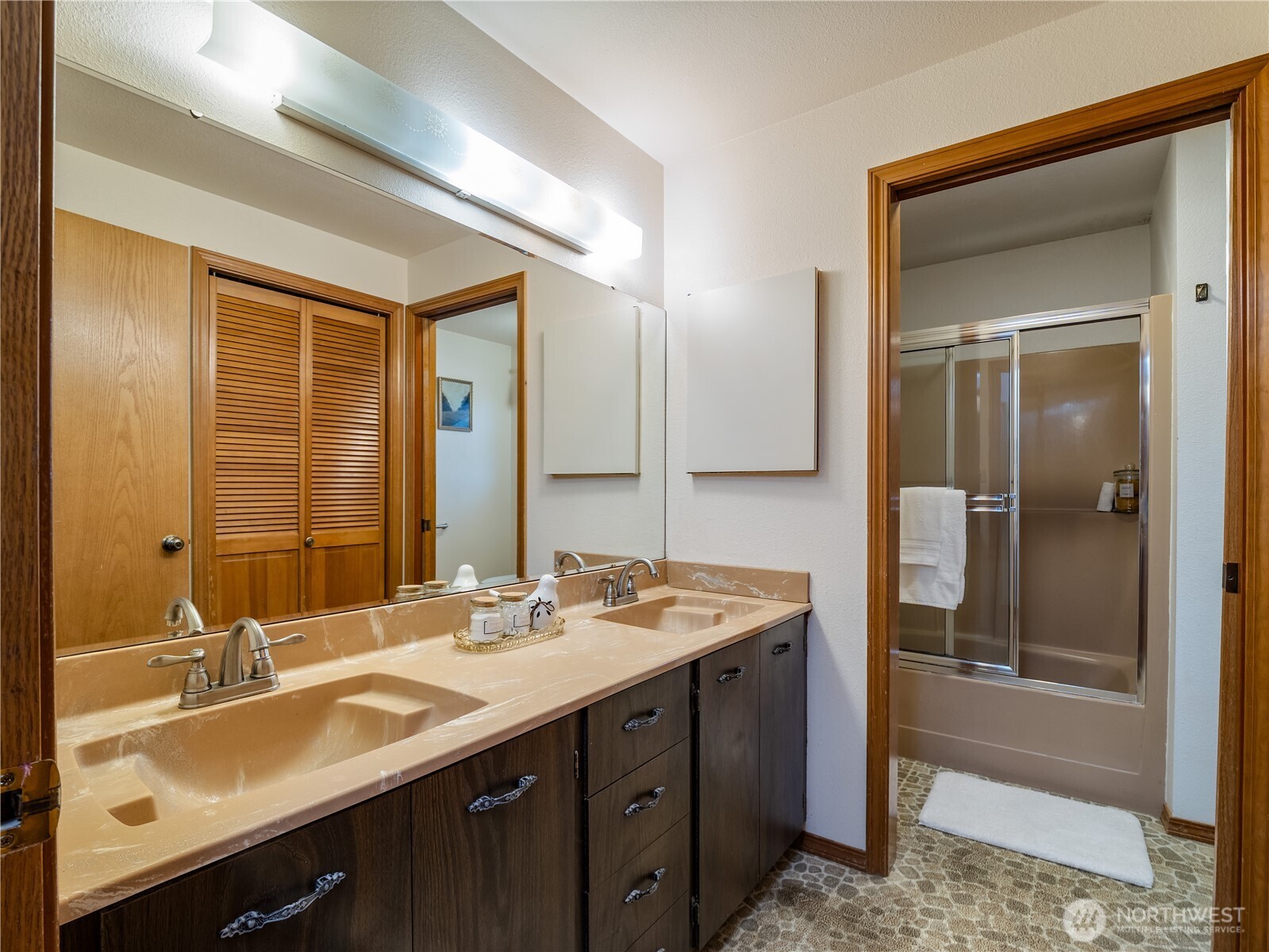7693 Sidney Road Southwest Port Orchard, WA 98367 - Photo 19 of 40