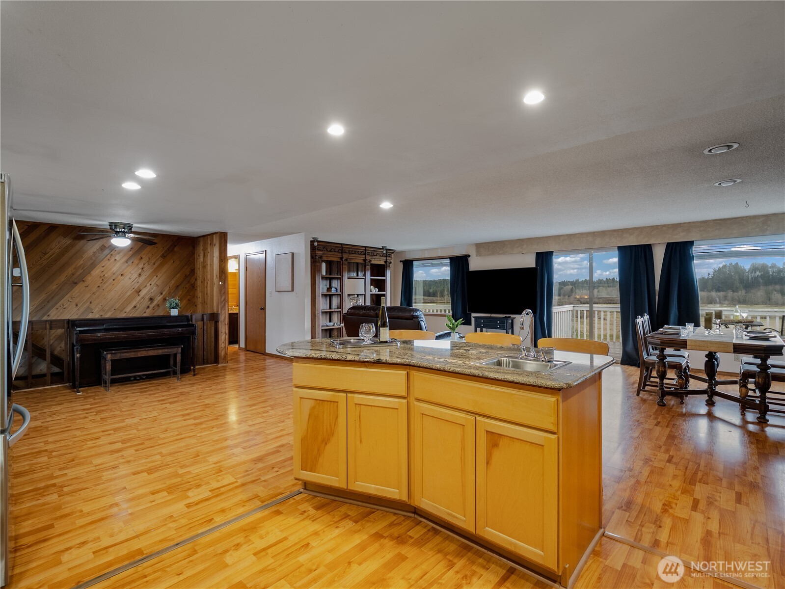 7693 Sidney Road Southwest Port Orchard, WA 98367 - Photo 9 of 40