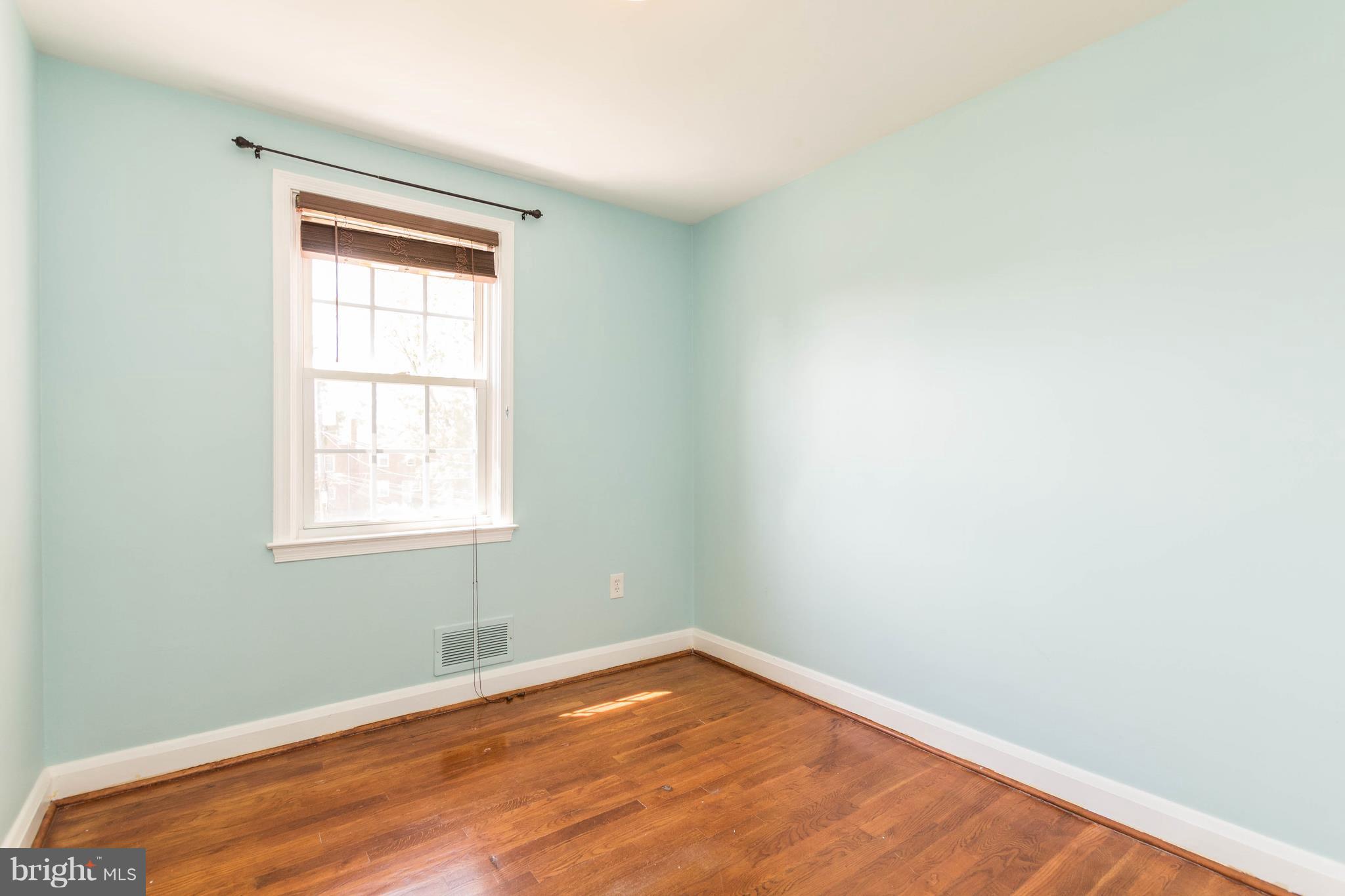 1515 Dellsway Road Baltimore, MD 21286 - Photo 17 of 29 Bedroom #3