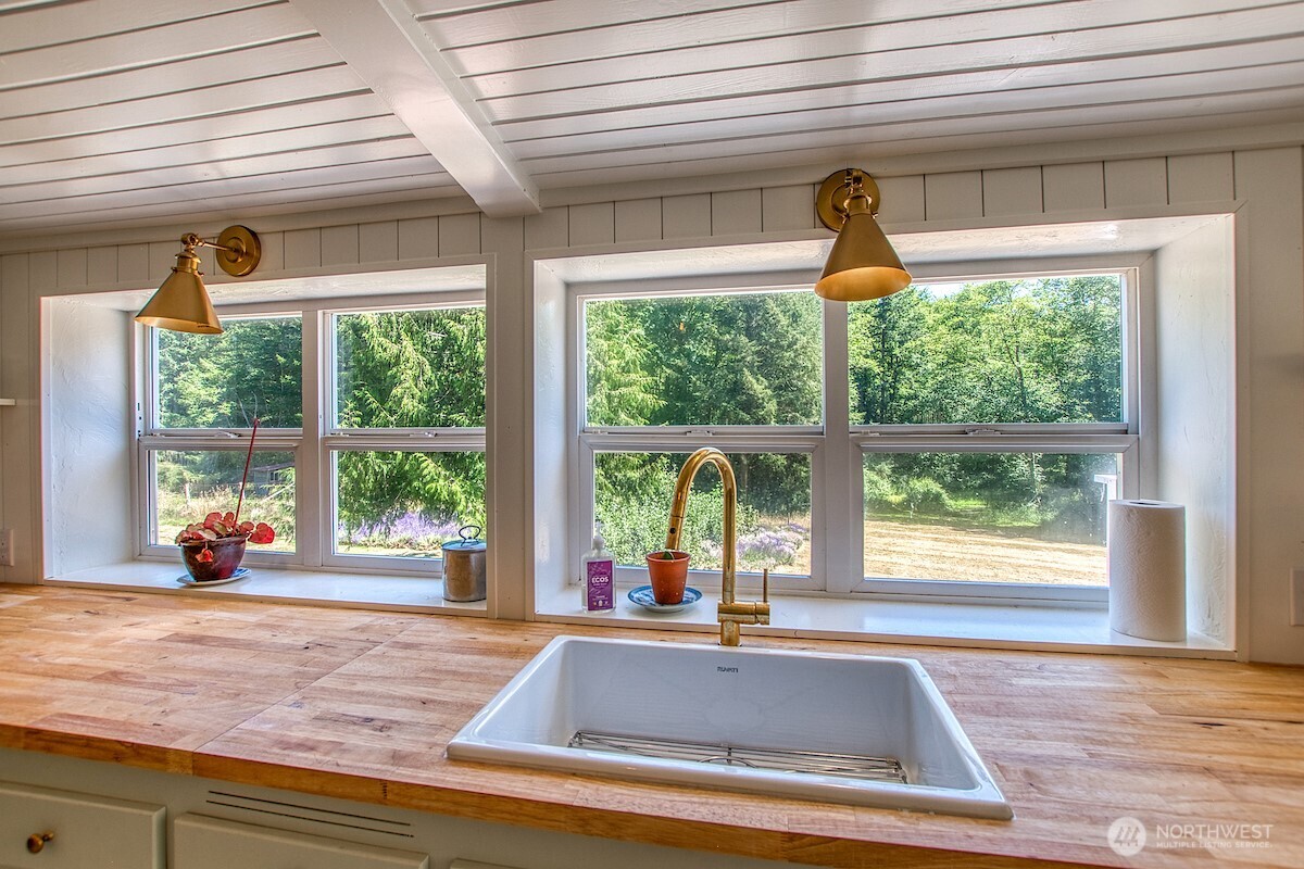 716 Point Lawrence Road Orcas Island, WA 98279 - Photo 16 of 40 Gallery Image 16